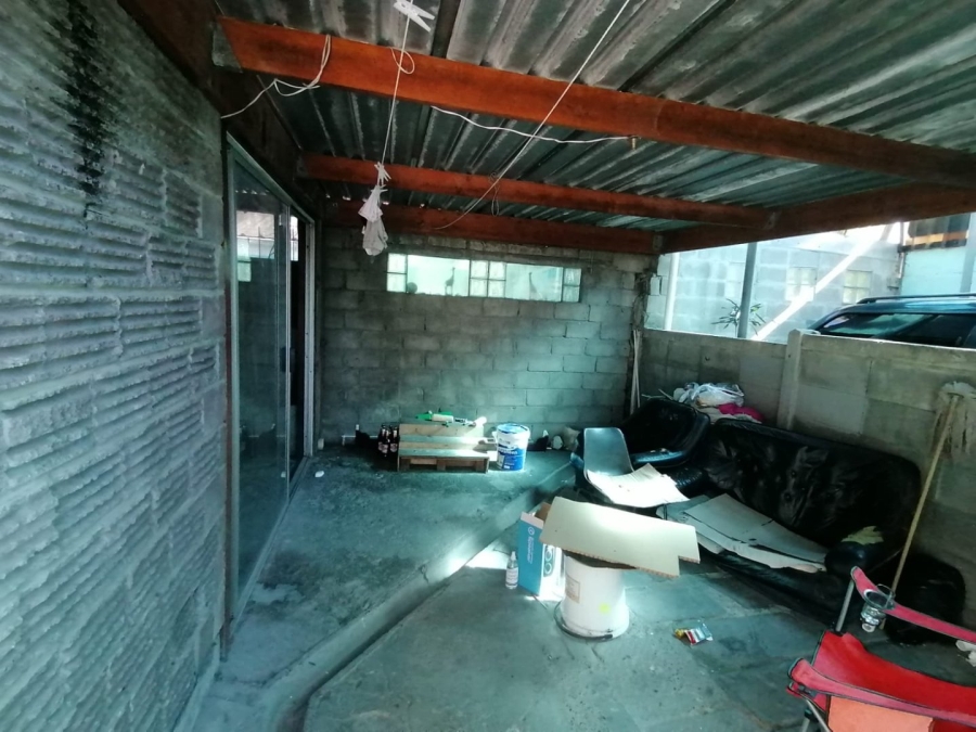  Bedroom Property for Sale in Eastridge Western Cape
